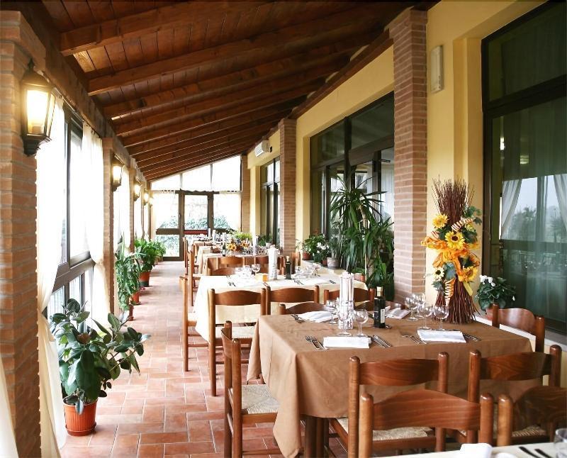 Hotel Tiziana Montepulciano Stazione Exterior foto